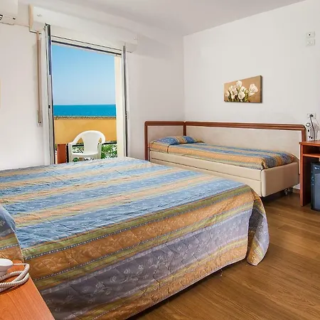 Alba Serena فندق